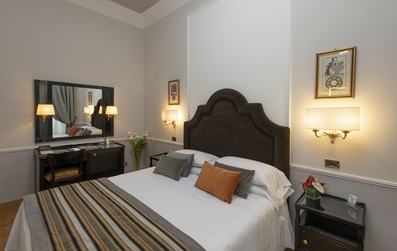 Premium Classic Room Beds 570