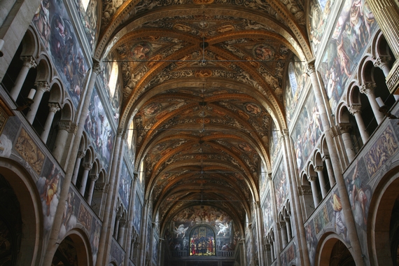 Duomo di Parma navata centrale foto di Meridiana Immagini credit Visit Emilia itin 22 570