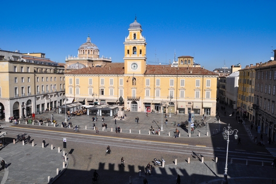 Piazza Garibaldi credit Visit Emilia itin 22 570