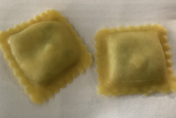 ravioli coppia identità 570