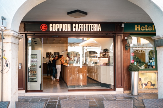 Caffetteria Goppion a Mestre 05 570