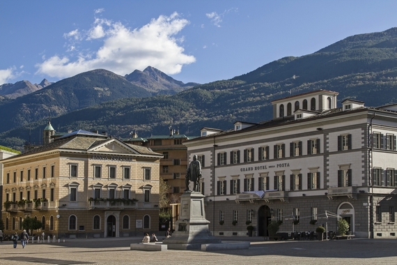 iStock 514844780 sondrio palazzi 23