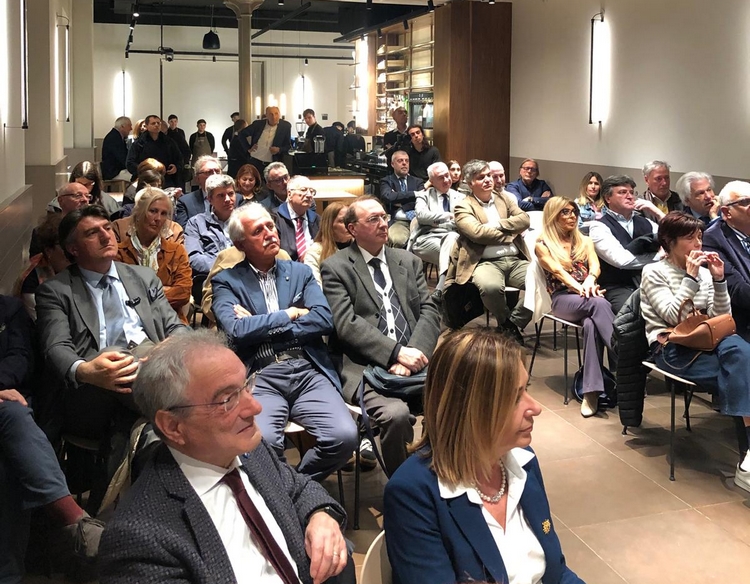 coratina aurum presentazione 2025 03