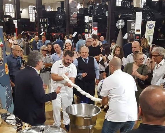 eruzioni del gusto 22 prov monaco itin 570.jpg