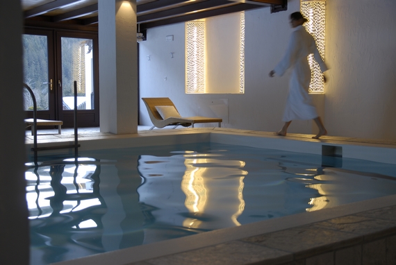 Romantik Hotel Post Piscina interna 570