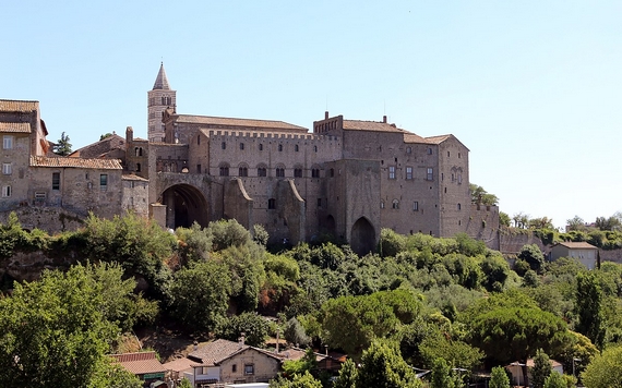 Viterbo palazzo e loggia dei papi 570