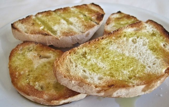 bruschetta olio aprutino pescarese 570