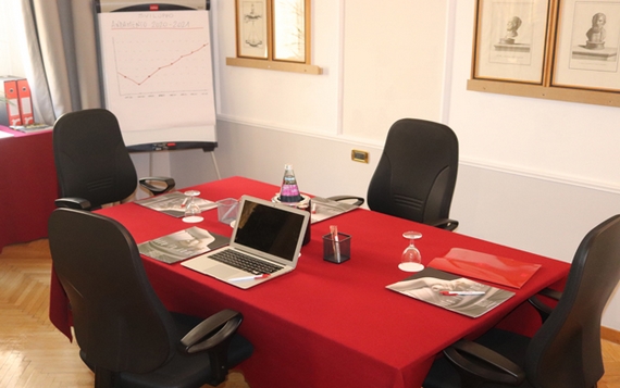 business room bettoja 570