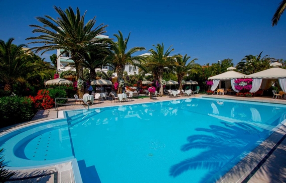 esterno hotel mion 570