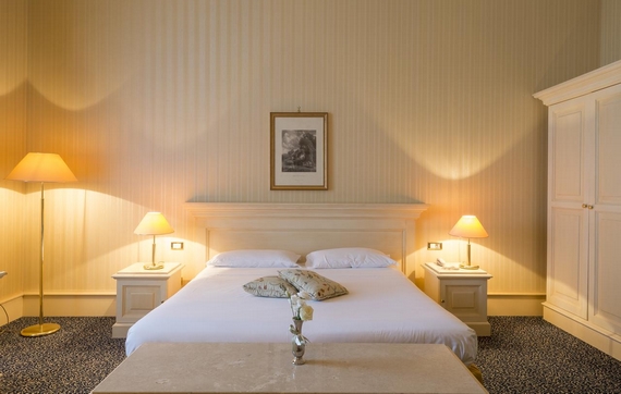 hotel chiola 570