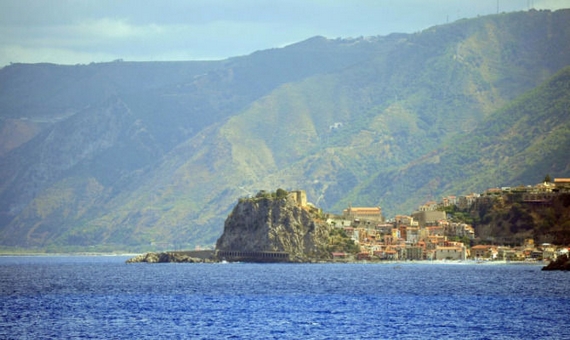 stretto calabria 570