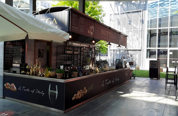 Prosecco Bar Salone del Mobile bottega 570