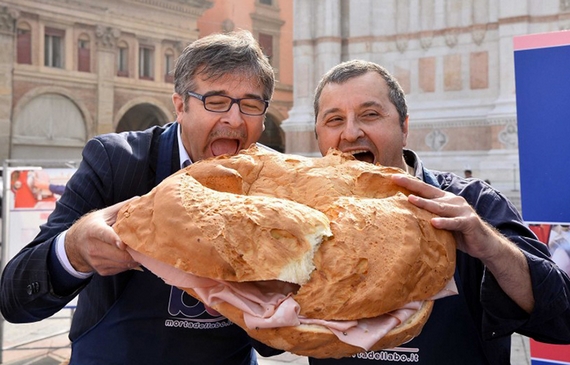 mortadella panino 570