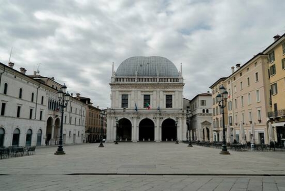 piazza loggia brescia 570