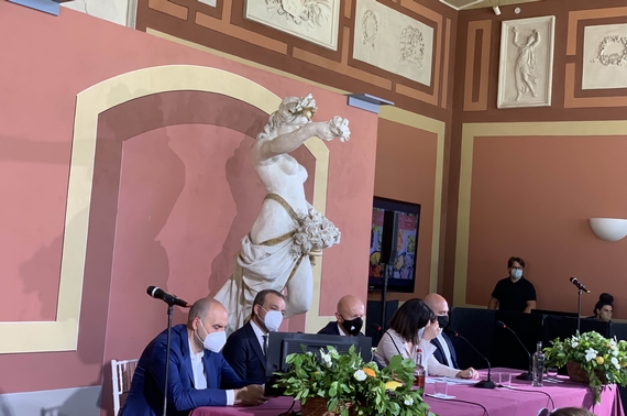 sala conferenza vetrina tescana