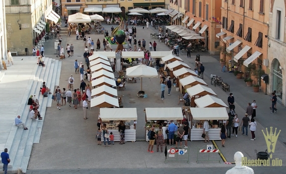 Maestrodolio piazza 22 itin 570