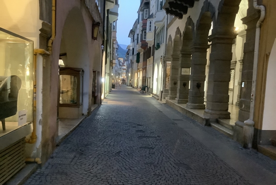 bolzano portici camillo pisano 1 itin 22 570