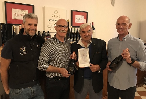 zeni premiazione caserta miglior etichetta 22 itin 570