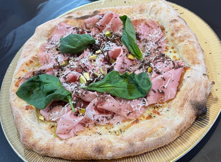 Pizza Bologna striscia 12 03