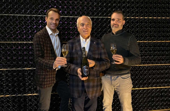 londra wine sparkling 2022 itin 2 570.jpg