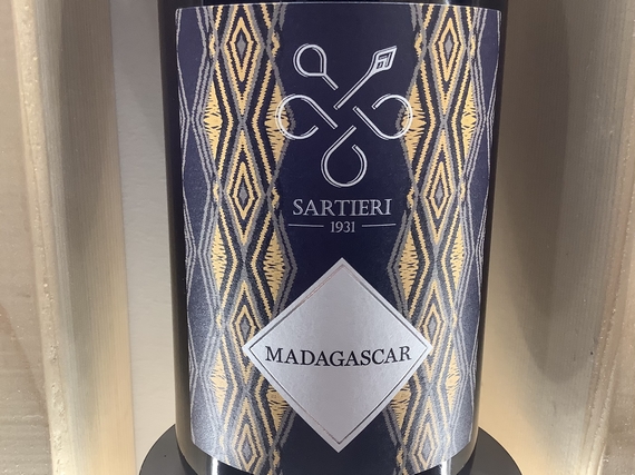 sartieri 1931 wine bar madagascar itin 22 570.jpg